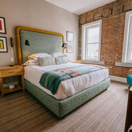 Eleven Revelstoke Lodge Extérieur photo