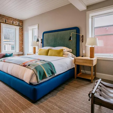Eleven Revelstoke Lodge Extérieur photo