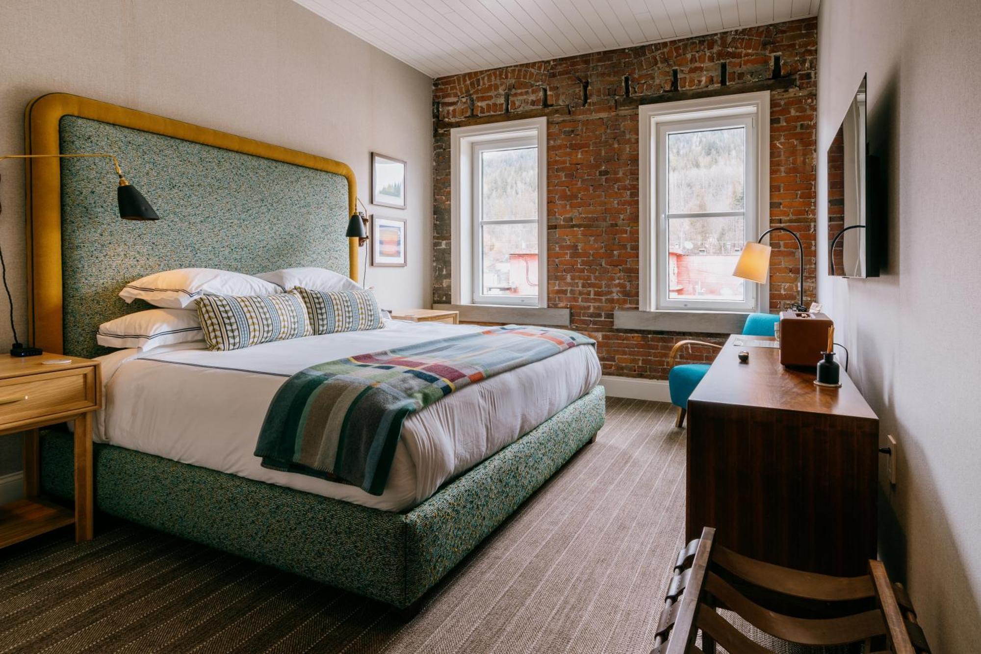 Eleven Hotel 4*